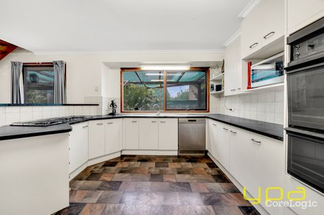 Property photo of 19 Lesdon Avenue Cranbourne VIC 3977