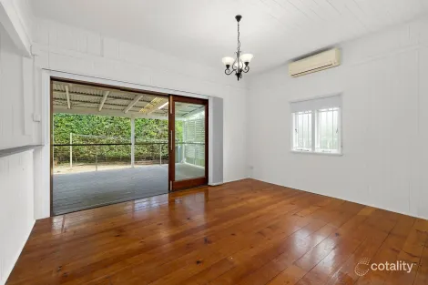 Property photo of 27 Chermside Street Teneriffe QLD 4005
