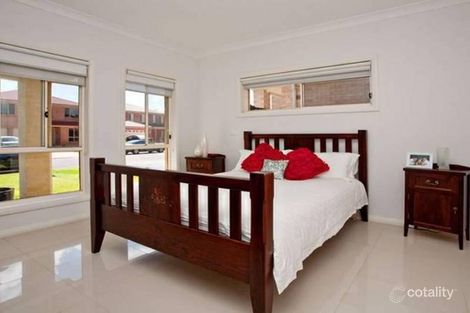 Property photo of 19 Granada Place Oakhurst NSW 2761