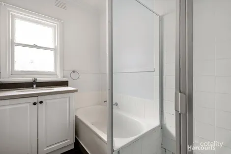 Property photo of 90 Thompsons Road Bulleen VIC 3105