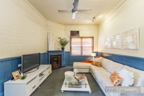 Property photo of 27 Bibby Street Hamilton NSW 2303