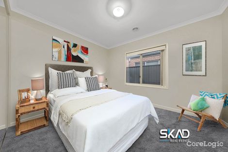 Property photo of 36 Valiant Crescent Craigieburn VIC 3064