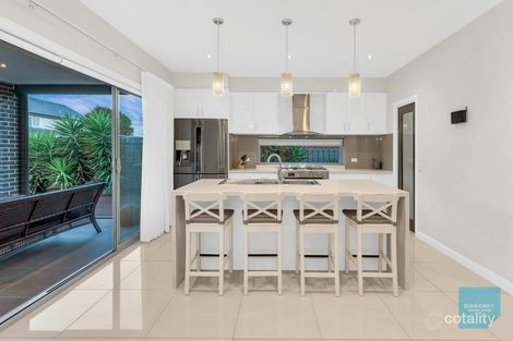 11 Caesia Way, Caroline Springs, VIC 3023