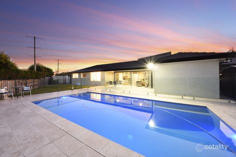 Property photo of 2 Kingfisher Crescent Burleigh Waters QLD 4220