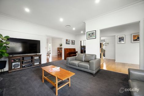 Property photo of 22 Glenview Road Strathmore VIC 3041