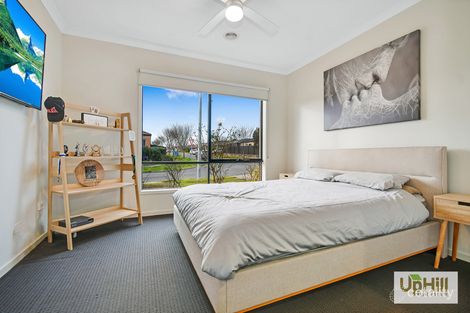 Property photo of 10 Cob Terrace Clyde North VIC 3978