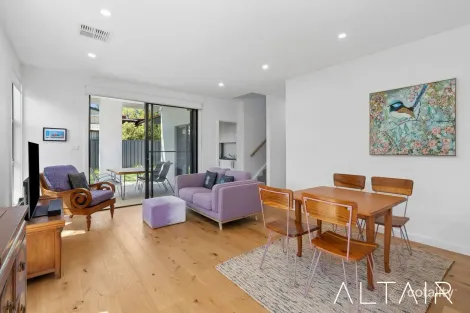 Property photo of 3/35 Aurora Close Mawson ACT 2607