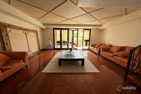 Property photo of 2/42 Cronin Avenue Main Beach QLD 4217
