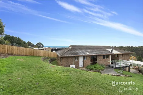 Property photo of 42 Sassafras Crescent Romaine TAS 7320