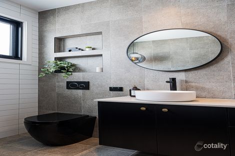 Property photo of 69 Bluebell Crescent Spring Farm NSW 2570