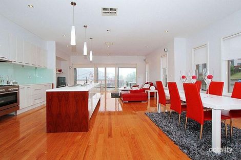 Property photo of 37 Elysee Avenue South Morang VIC 3752