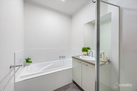 Property photo of 53 Warburton Drive Lucas VIC 3350