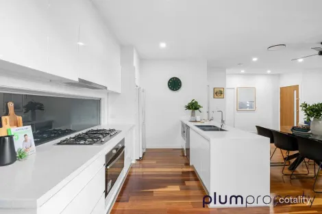 2/38 Broomfield St, Taringa, QLD 4068