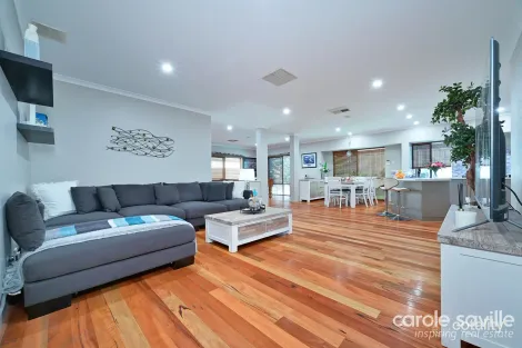 Property photo of 10 Condro Bend Sinagra WA 6065