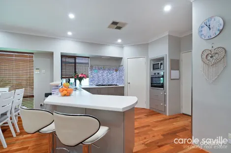 Property photo of 10 Condro Bend Sinagra WA 6065