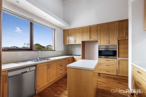 Property photo of 9 Polo Parade Caulfield North VIC 3161