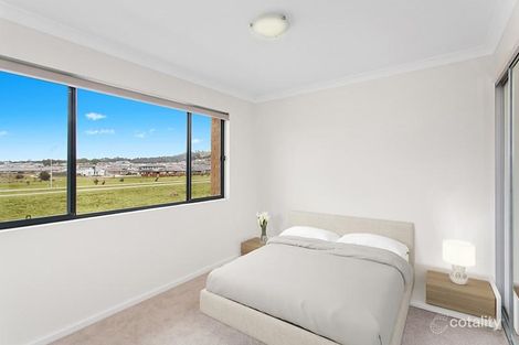 Property photo of 58 Hibberd Crescent Forde ACT 2914