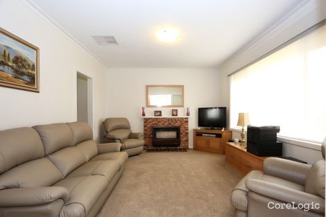 Property photo of 18 Freeland Grove Jacana VIC 3047