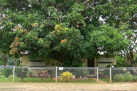 4 Devereux St, Queenton, QLD 4820