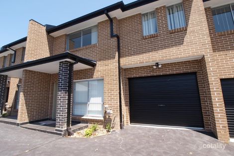 Property photo of 3/8 Holland Crescent Casula NSW 2170