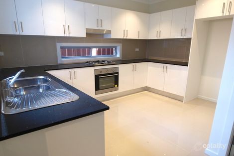 Property photo of 3/8 Holland Crescent Casula NSW 2170