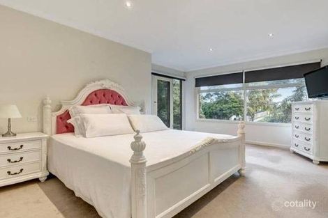 Property photo of 15 The Boulevard Glen Waverley VIC 3150