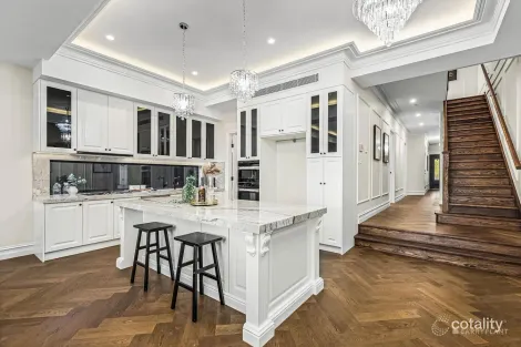 8a Lansell Dr, Doncaster, VIC 3108