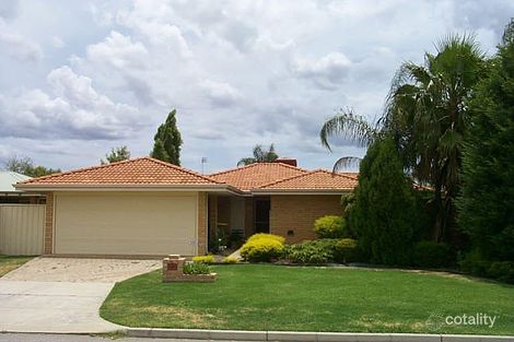 15 Candish Gr, Seville Grove, WA 6112