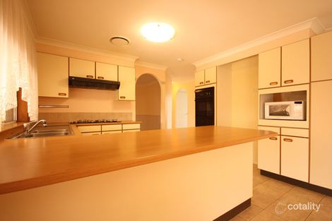 Property photo of 10 Balthasar Close Rosemeadow NSW 2560