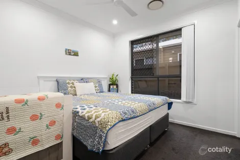 Property photo of 14 Kelly Place Loganlea QLD 4131