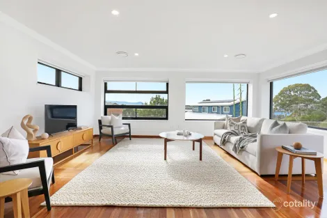 32 Woombye Cl, Koonawarra, NSW 2530