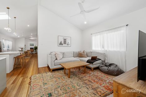 18 Stanley Tce, Wynnum, QLD 4178