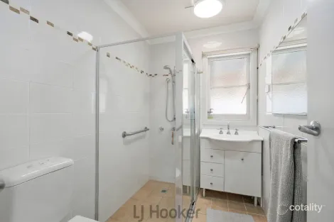 Property photo of 2 Alexander Street Mount Hutton NSW 2290