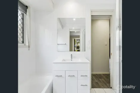 Property photo of 134 Bestmann Road East Sandstone Point QLD 4511