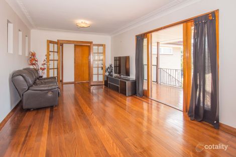 Property photo of 10 Sterculia Avenue Holland Park West QLD 4121