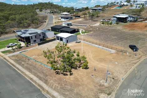 126-128 OCEAN VIEW DR, BOWEN, QLD 4805