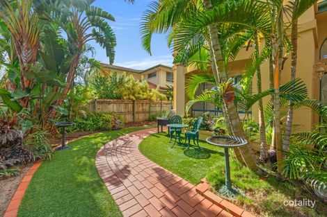 Property photo of 1/129 Bayview Street Runaway Bay QLD 4216