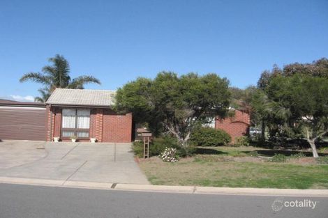 18 Nambour Cres, West Lakes Shore, SA 5020