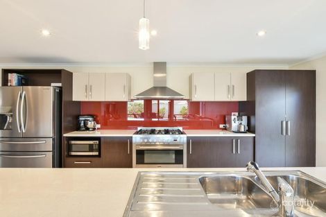 Property photo of 3 Lancewood Place Huntfield Heights SA 5163