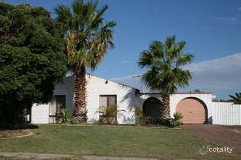 4 Lateral Loop, Beldon, WA 6027