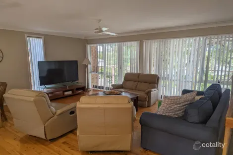 Property photo of 80 Lakin Street Bateau Bay NSW 2261