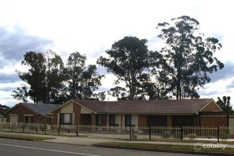 77 Melville Rd, St Clair, NSW 2759
