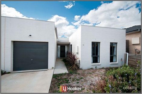 16 Hollows Cct, Macgregor, ACT 2615