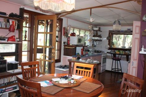 Property photo of 6 Hall Place Emerald QLD 4720