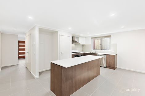 Property photo of 5 Hessel Avenue Doreen VIC 3754