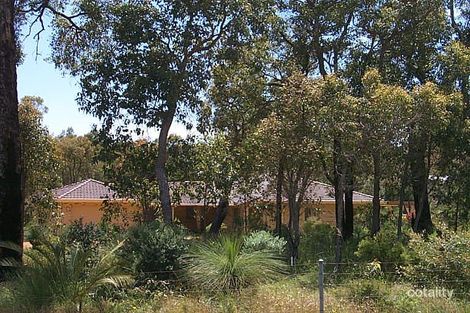 7 Wildflower Dr, Carramar, WA 6031