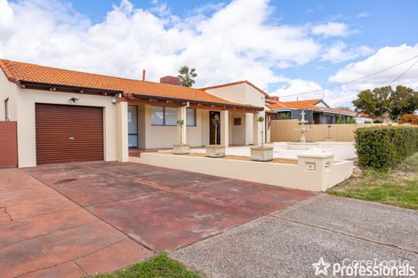 Property photo of 16 Currawong Way Thornlie WA 6108