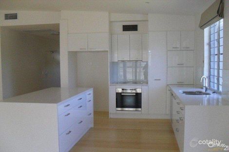 Property photo of 3/541 Esplanade Urangan QLD 4655