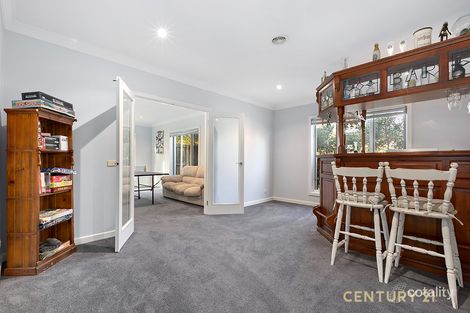 Property photo of 21 Fallingwater Drive Pakenham VIC 3810