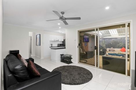 Property photo of 6 Tarawa Road Lethbridge Park NSW 2770